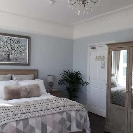 فندق مبيت وإفطار Rivendell 3*